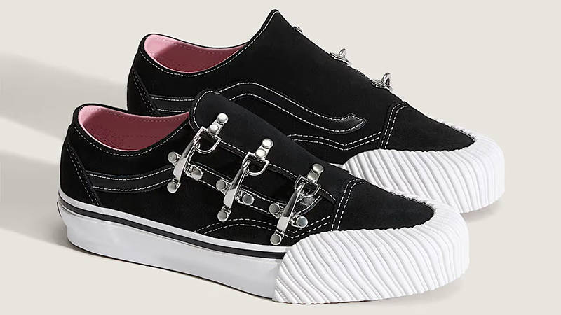 Karina Rozunko x Vans Old Skool Wrap Black VN000EGXBA2 front