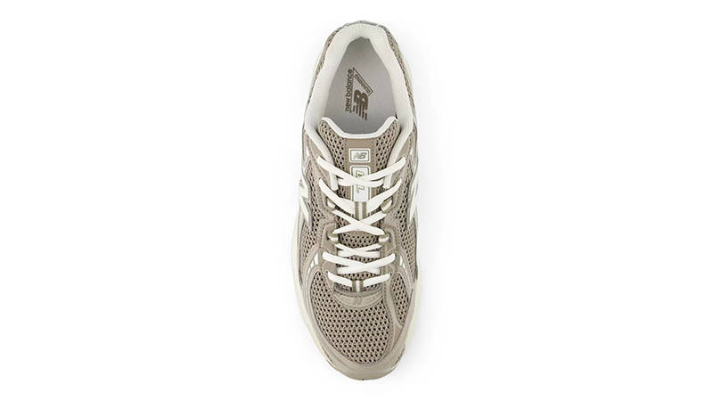 New Balance 740 Dark Olivine middle