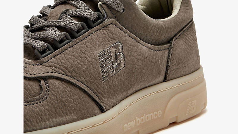 New Balance Allerdale Roasted Cashew UADWWGS logo