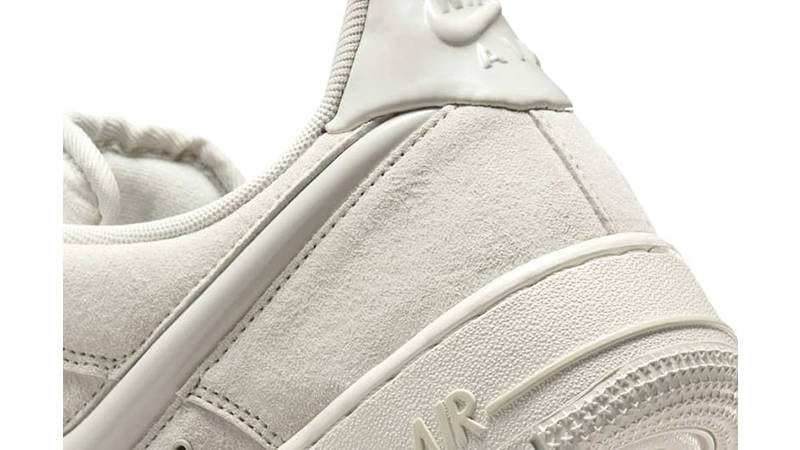 Nike Air Force 1 Low Light Orewood Brown HV4406-001 heel