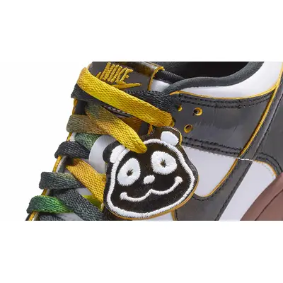 Nike Dunk Low SE GS Panda HQ9294-100 Detail 4