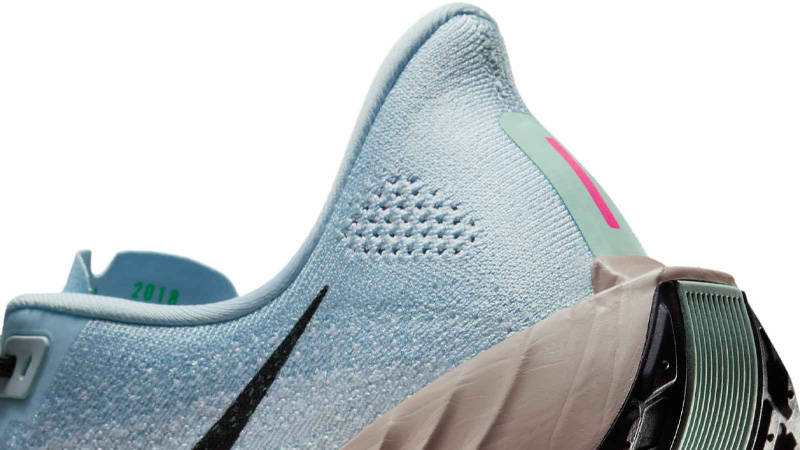 Nike Pegasus Plus Glacier Blue Black Closeup