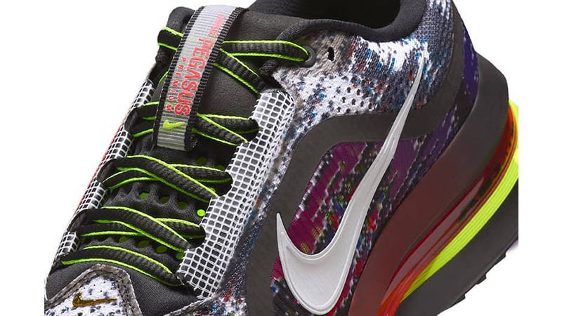 Nike Pegasus Premium Multi Pixel IM6778-902 tongue