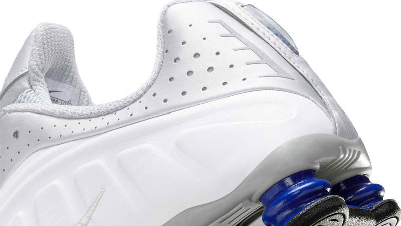Nike Shox R4 Metallic Silver Deep Royal Blue Closeup