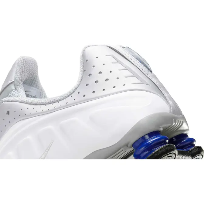 Nike Shox R4 Metallic Silver Deep Royal Blue Closeup