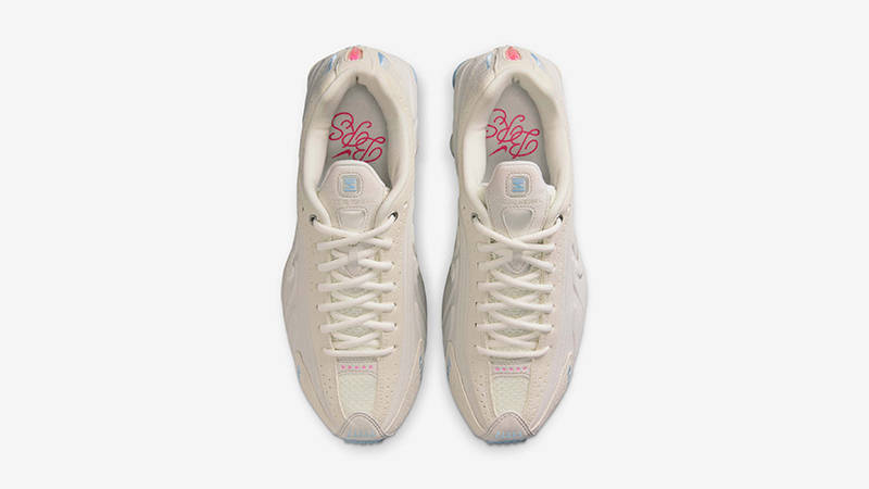 Nike Shox R4 Pale Ivory IH3572-110 middle