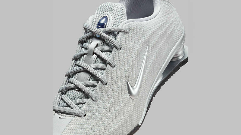 Nike Shox Z Silver HQ7540-001 tongue