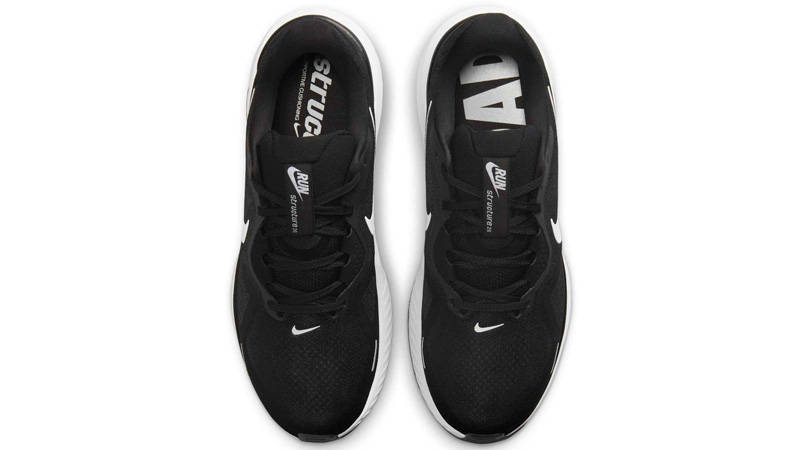 Nike Structure 26 Black White Middle