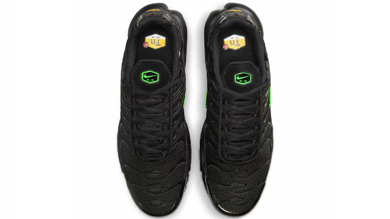 Nike TN Air Max Plus Black Green Strike Middle