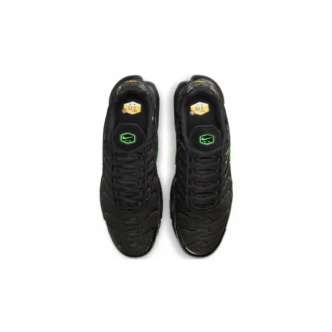 Nike TN Air Max Plus Black Green Strike Middle