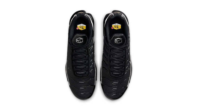 Nike TN Air Max Plus Black Reflective HV8066-002 middle