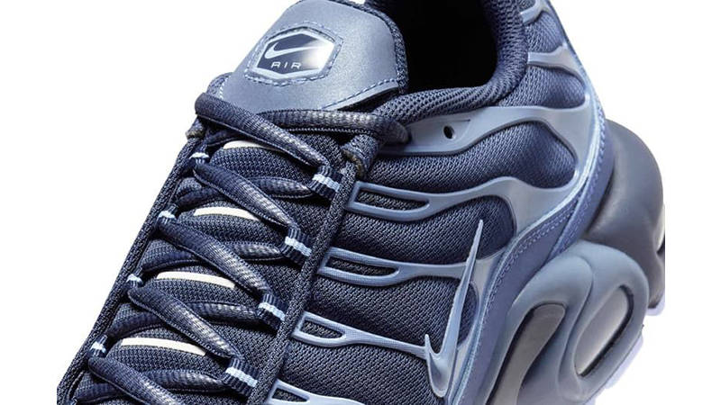 Nike TN Air Max Plus Obsidian Aluminum IM6601-451 tongue