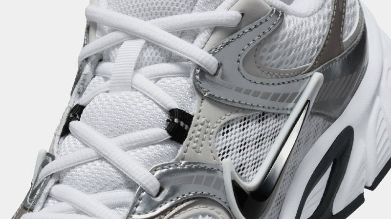 Nike V5 RNR Vast Grey Metallic Silver Side
