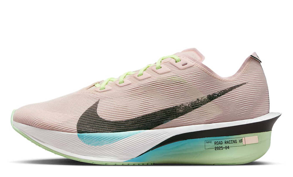 nike black sports shoes