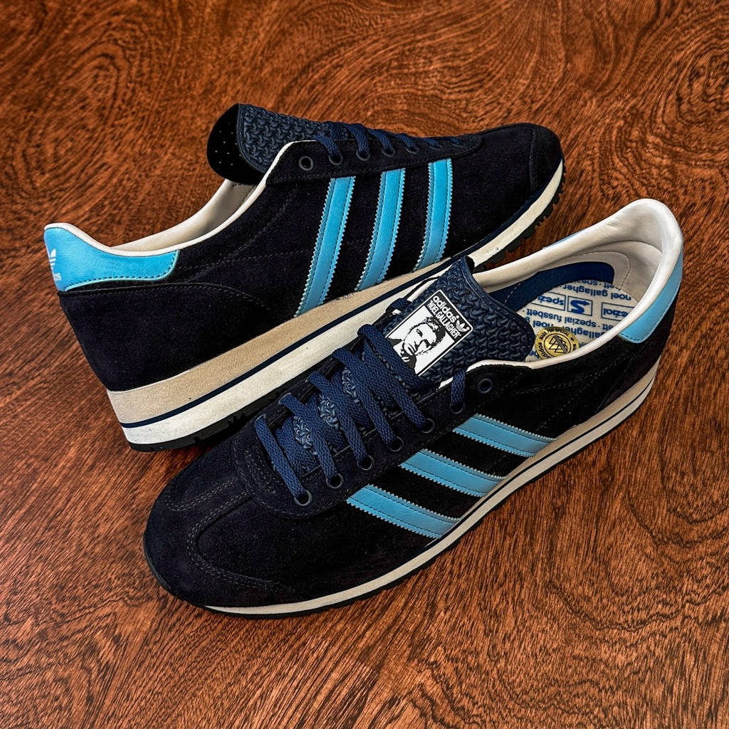 靴 adidas NOEL GALLAGHER MARATHON SPZL adidas SPZL x Noel Gallagher Marathon SPZL (Night Navy/Clear Blue