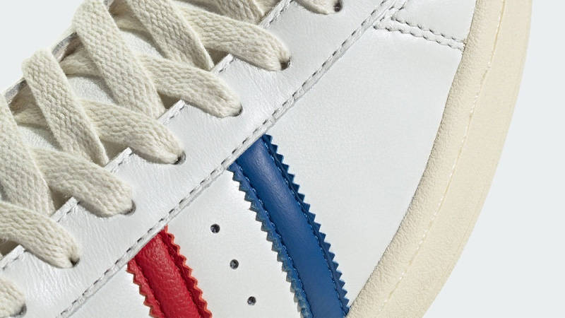 adidas Superstar Vintage White Blue Closeup
