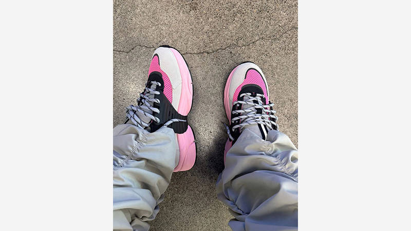 Jordan Trunner O S Pink Blast IB3722-002 on foot
