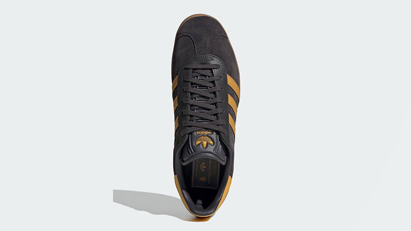 Manchester United x adidas Gazelle Black JR1410 middle