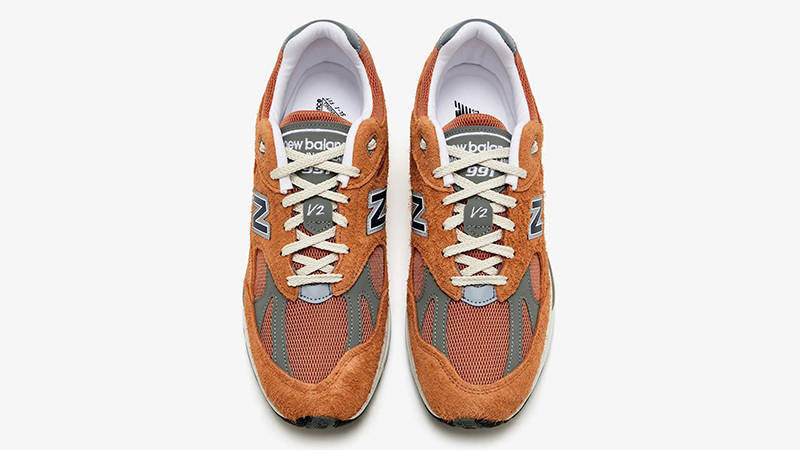 New Balance 991v2 Gold Earth U991OV2 middle