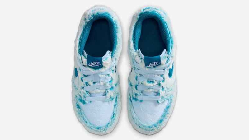 Nike Dunk Low PS Abominable Snowman Middle