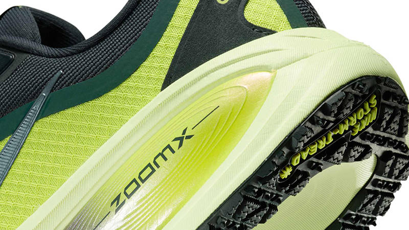Nike Vomero 18 GORE-TEX Volt Green Detail