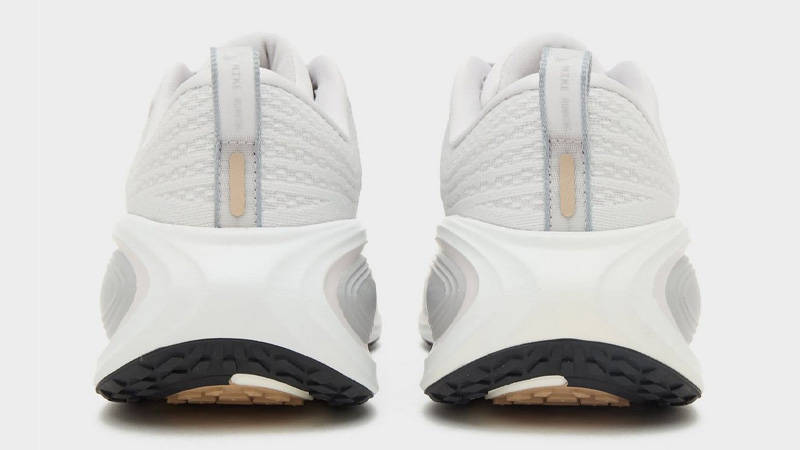 Nike Vomero Plus Vast Grey Metallic Silver Back