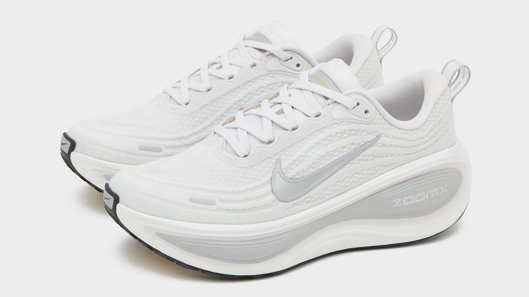 Nike Vomero Plus Vast Grey Metallic Silver Front