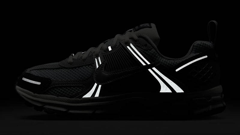 Nike Zoom Vomero 5 GS Dark Grey Metallic Silver HF6998-008 in dark