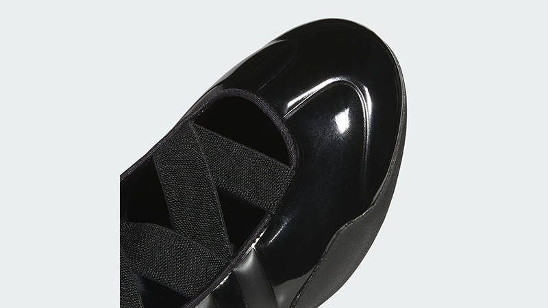 Caroline Hu x Edison Chen x adidas Taekwondo Black KK1395 toe