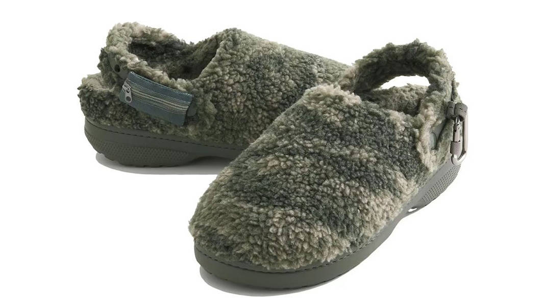Hollister x Crocs Classic Clog Unfurgettable 211776-3J5 Front
