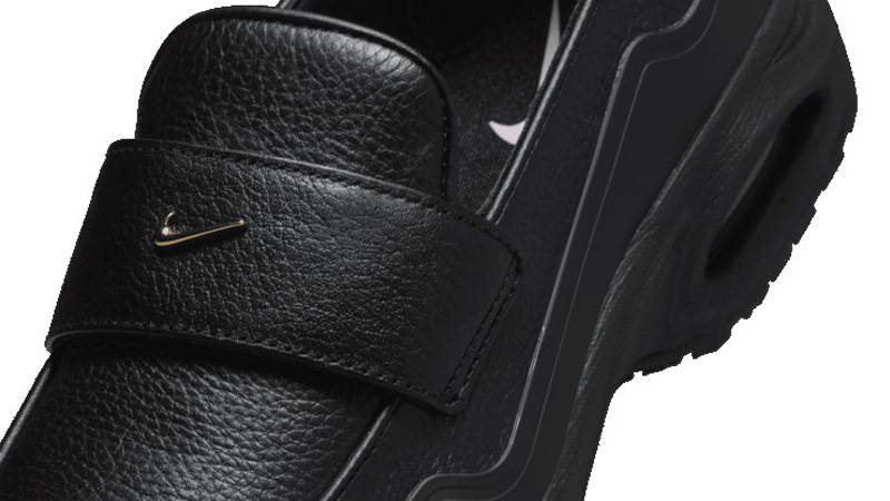 Nike Air Max Phenomena Black Metallic Gold Side