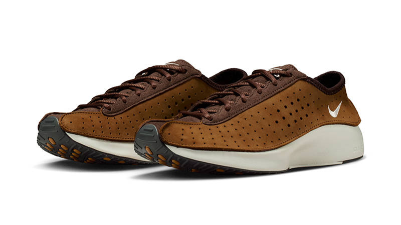 Nike Air Superfly Light British Tan HQ7955-201 fron t