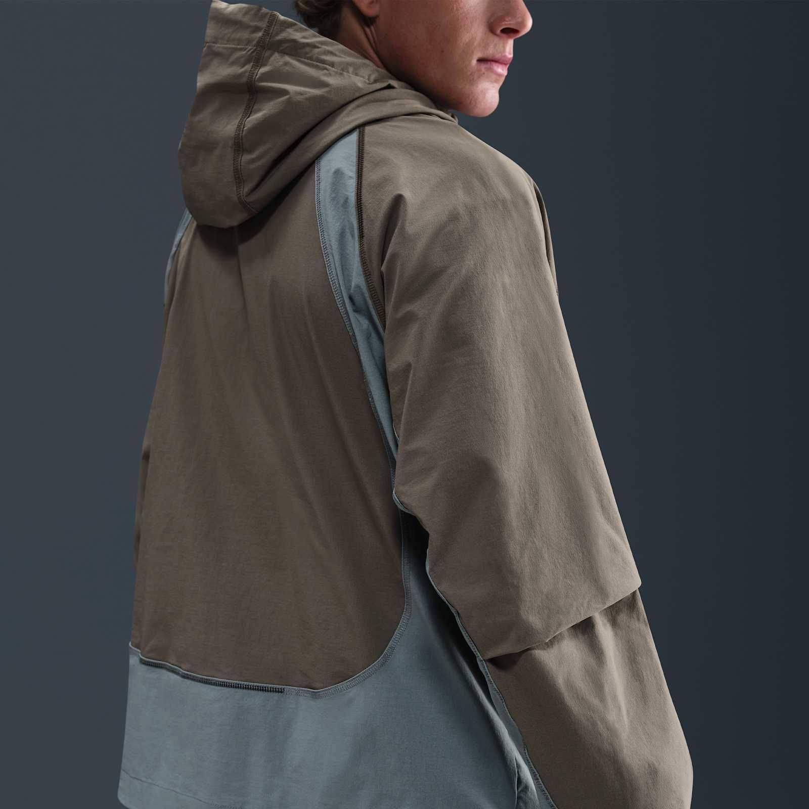 Nike Dri-FIT Woven Colour-Block Windrunner Loose Jacket IH8461-289 back