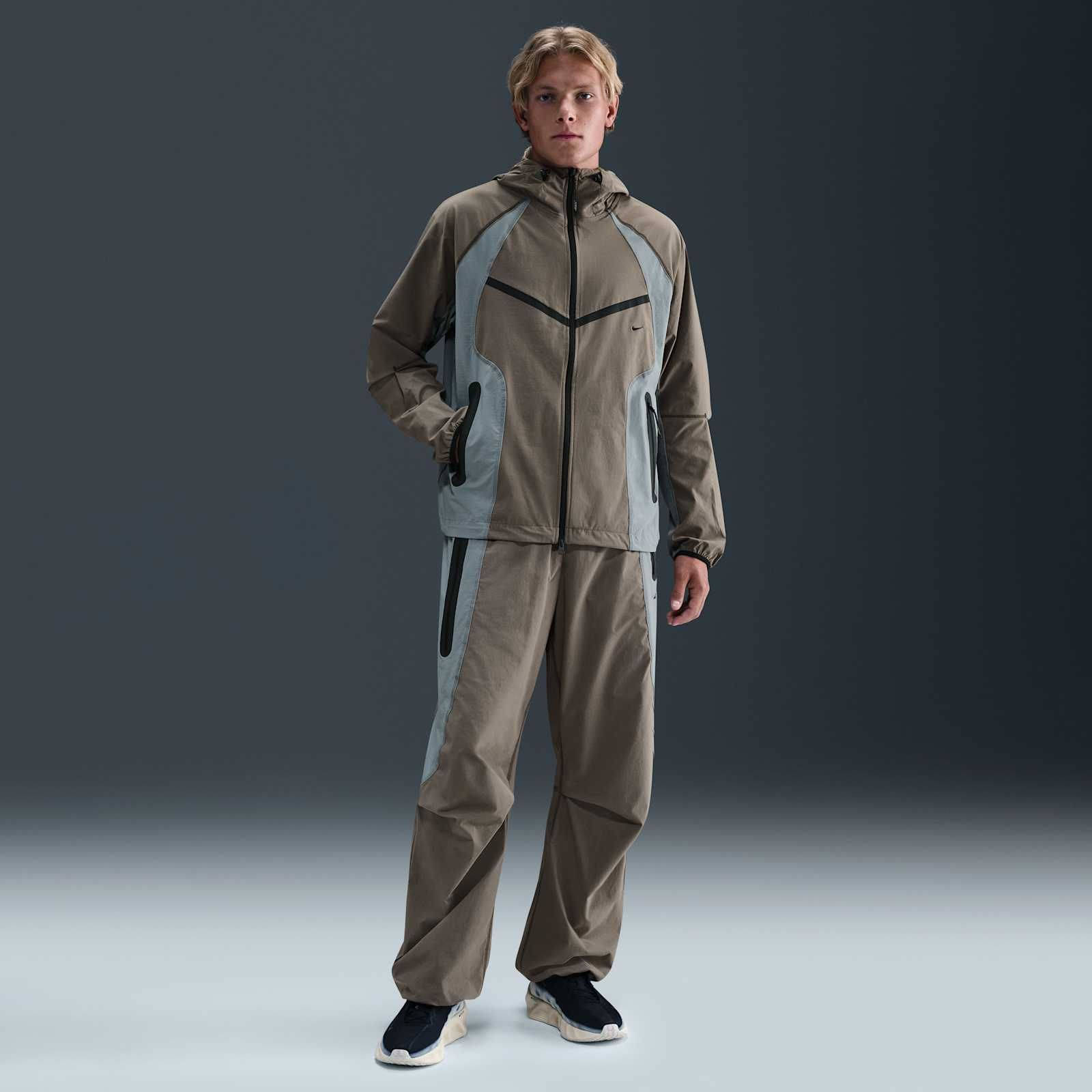 Nike Dri-FIT Woven Colour-Block Windrunner Loose Jacket IH8461-289 full