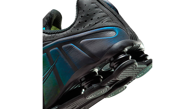 Nike Shox R4 Black Seaweed IM6596-001 heel