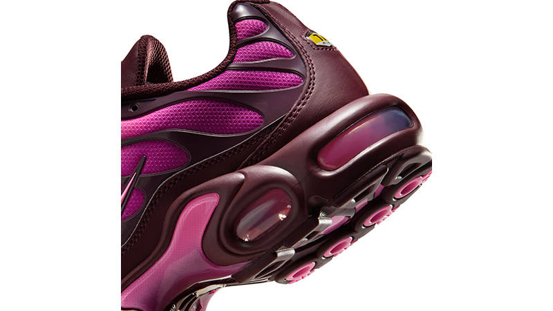 Nike TN Air Max Plus Burgundy Crush DZ3670-600 heel