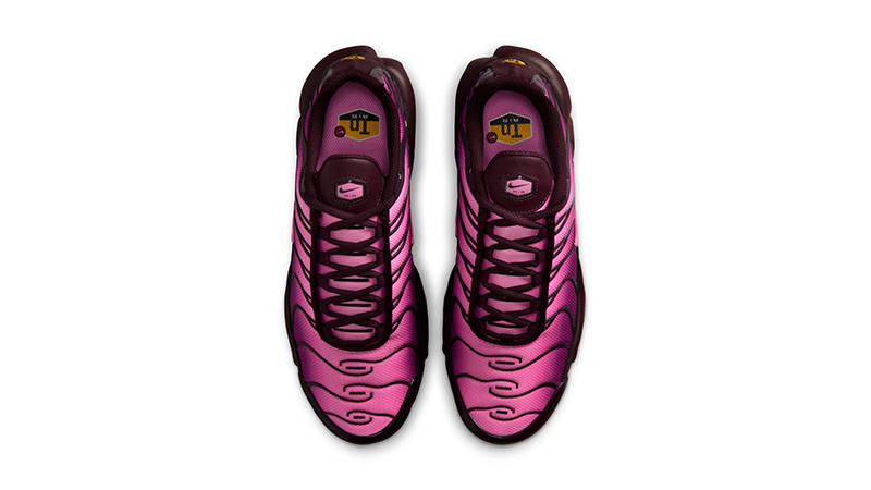 Nike TN Air Max Plus Burgundy Crush DZ3670-600 middle