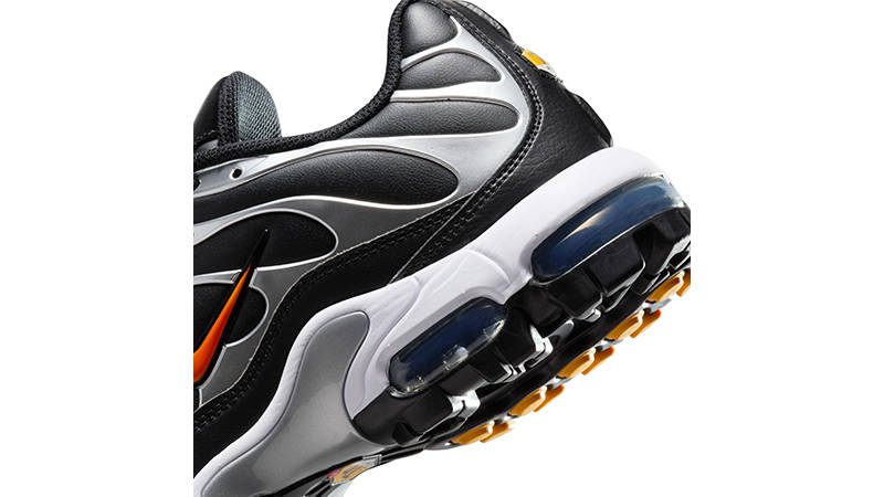 Nike TN Air Max Plus Golf Black Metallic Silver FZ4150-002 heel