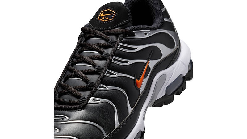 Nike TN Air Max Plus Golf Black Metallic Silver FZ4150-002 side