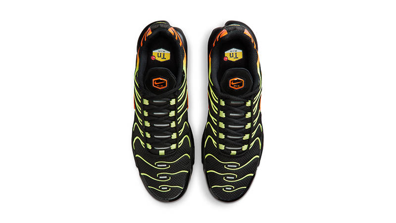 Nike TN Air Max Plus Sunrise Black DM0032-028 middle