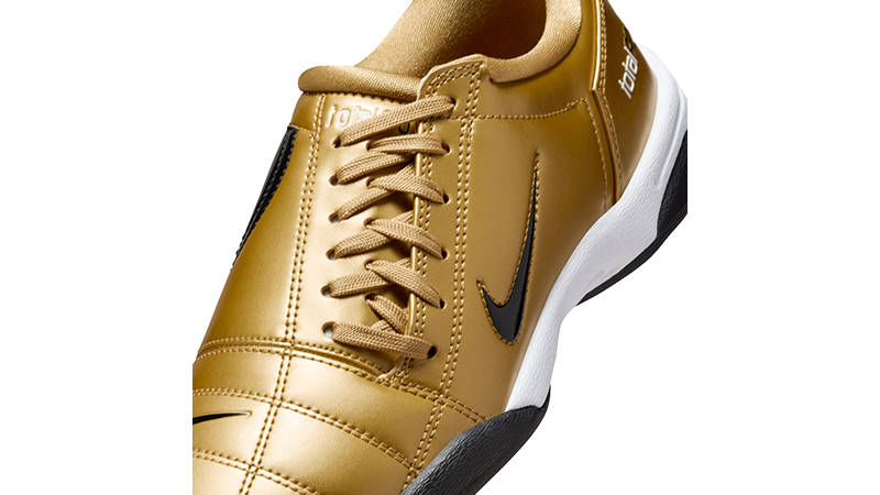 Nike Total 90 III Metallic Gold Black IM7595-700 tongue