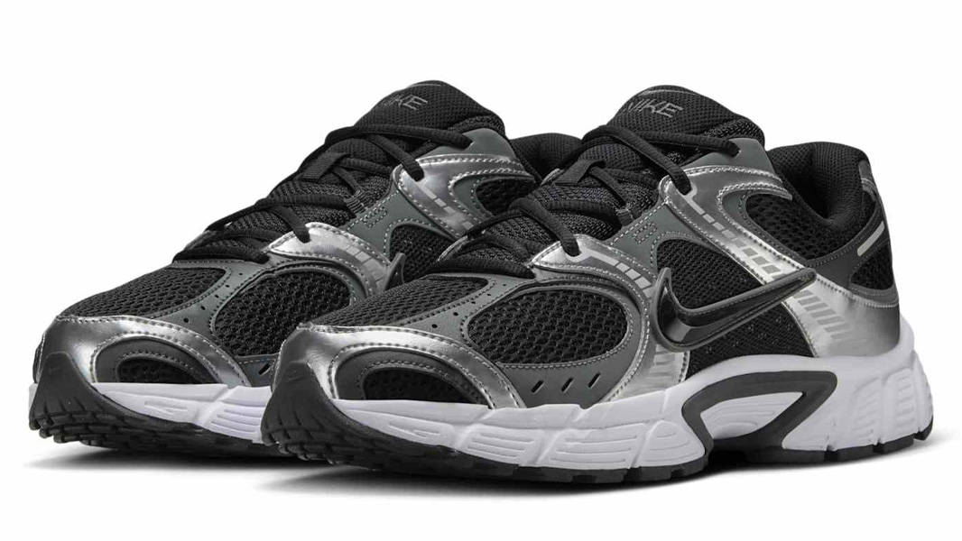 Nike V5 RNR Black Anthracite Smoke Grey Front