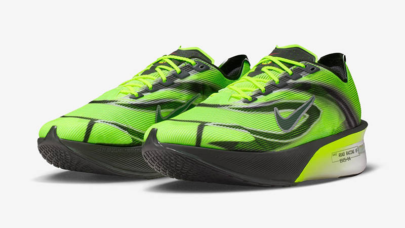 Nike VaporFly 4 Ekiden 2026 Volt IM8068-999 front
