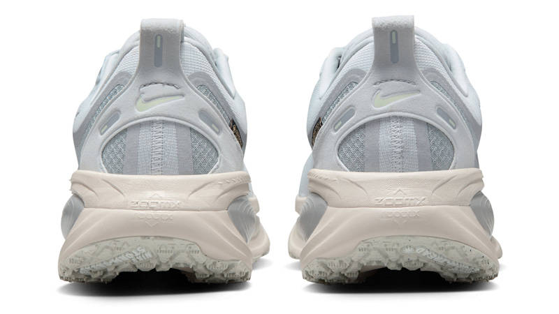 Nike Vomero 18 GORE-TEX Pure Platinum Back