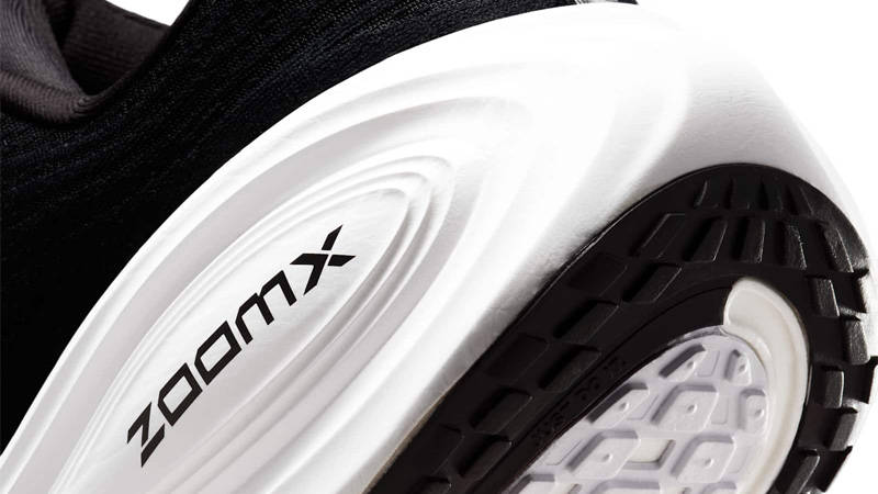 Nike Vomero Plus Black Cool Grey Extra Wide Closeup