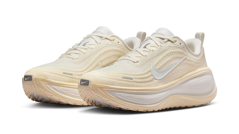 Nike Vomero Plus Sail Alabaster HV8154-105 FRONT