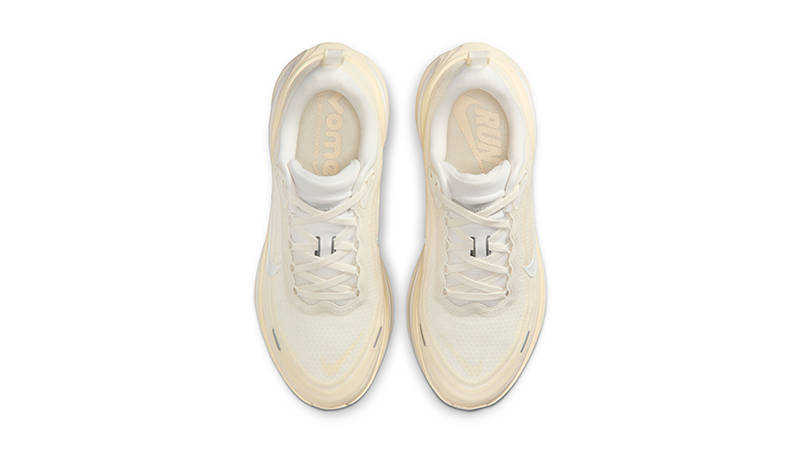 Nike Vomero Plus Sail Alabaster HV8154-105 middle