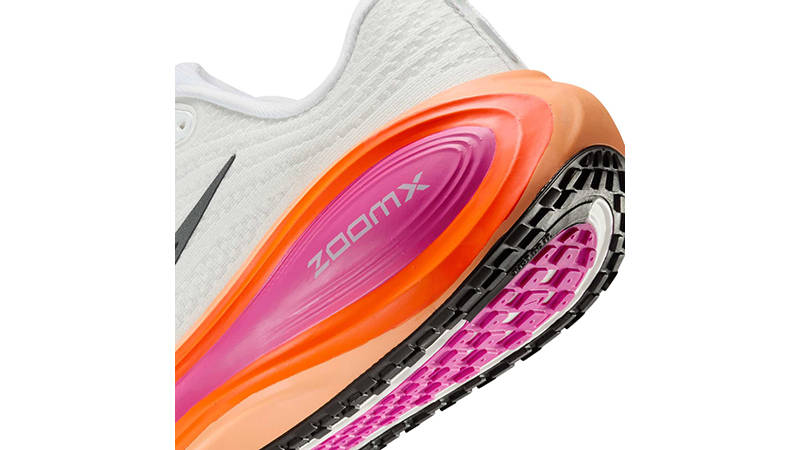 Nike Vomero Plus White Fire Pink HV8154-104 heel