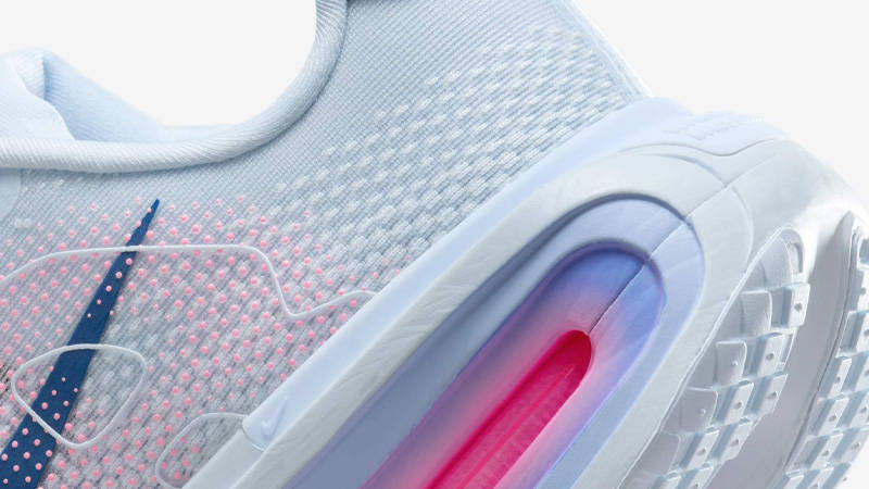 Nike Vomero Premium Blue Tint Closeup