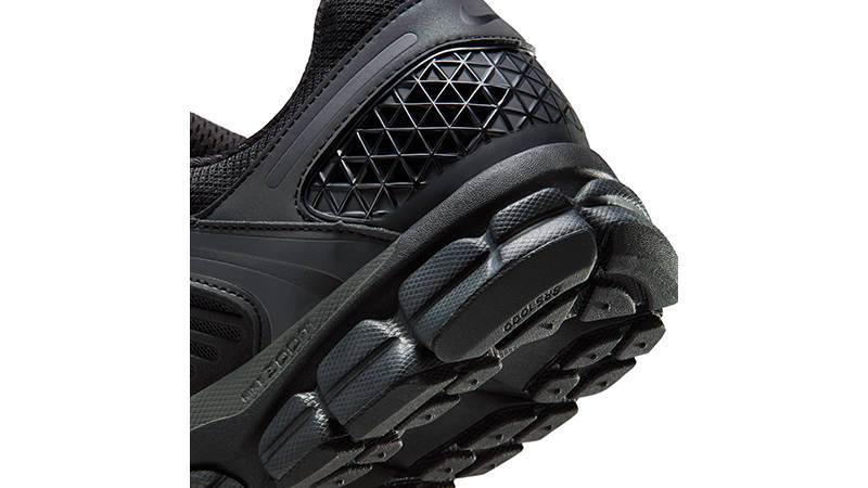 Nike Zoom Vomero 5 Black Reflective IM6597-001 heel